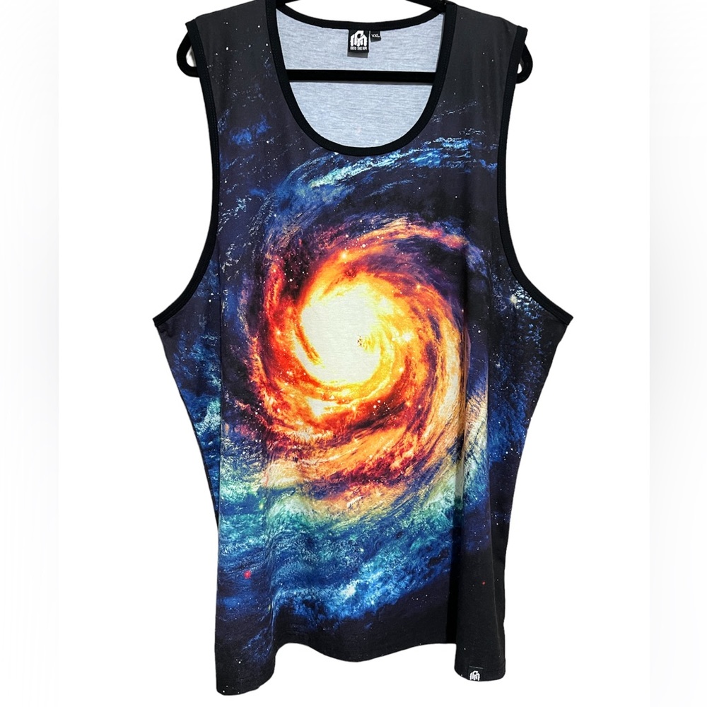 Into the AM Men’s Center of the Universe Tank